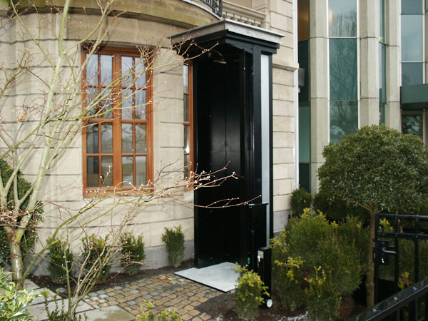 Hebebühne als Mülllift